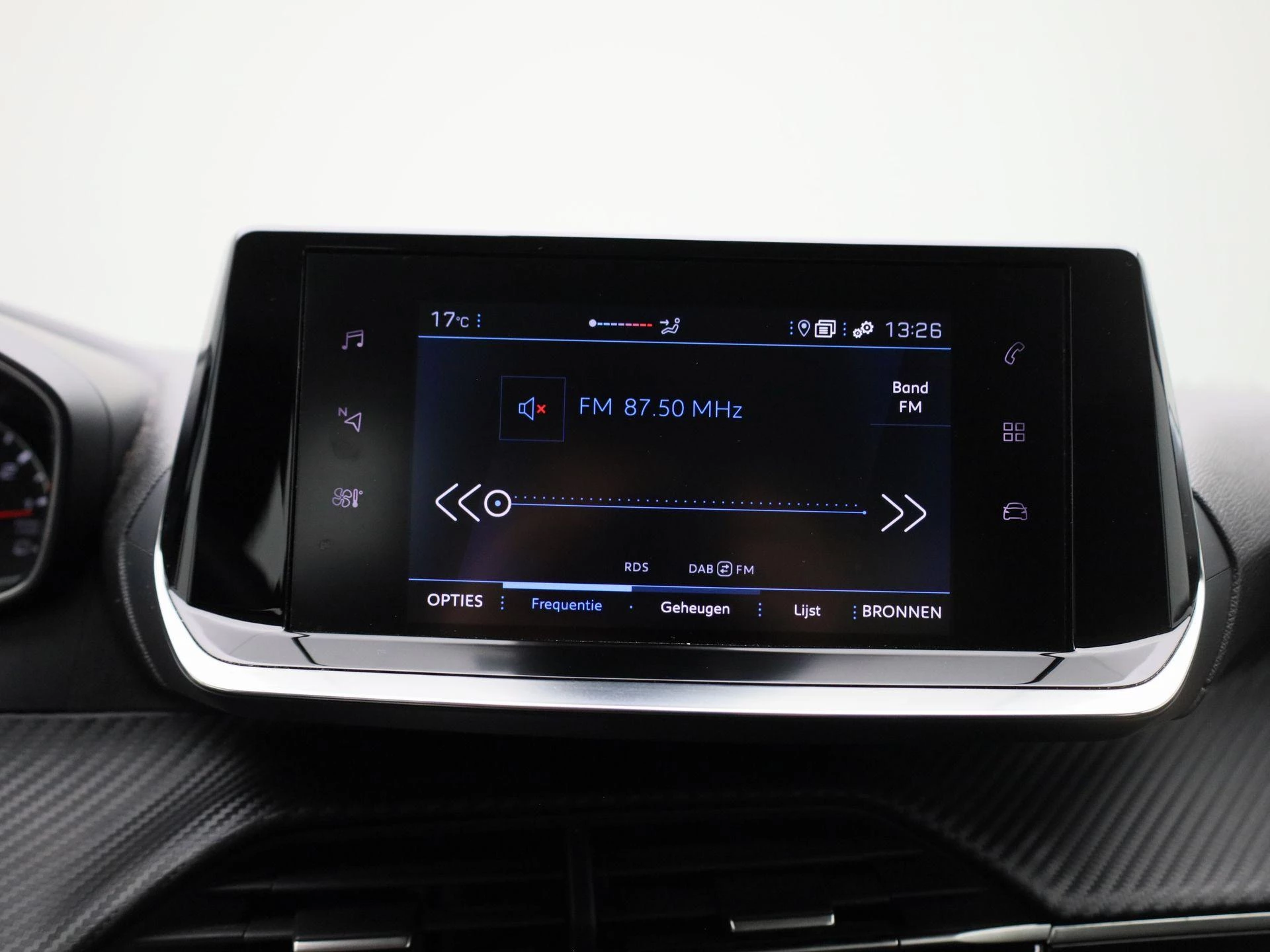 Peugeot-208-image-20