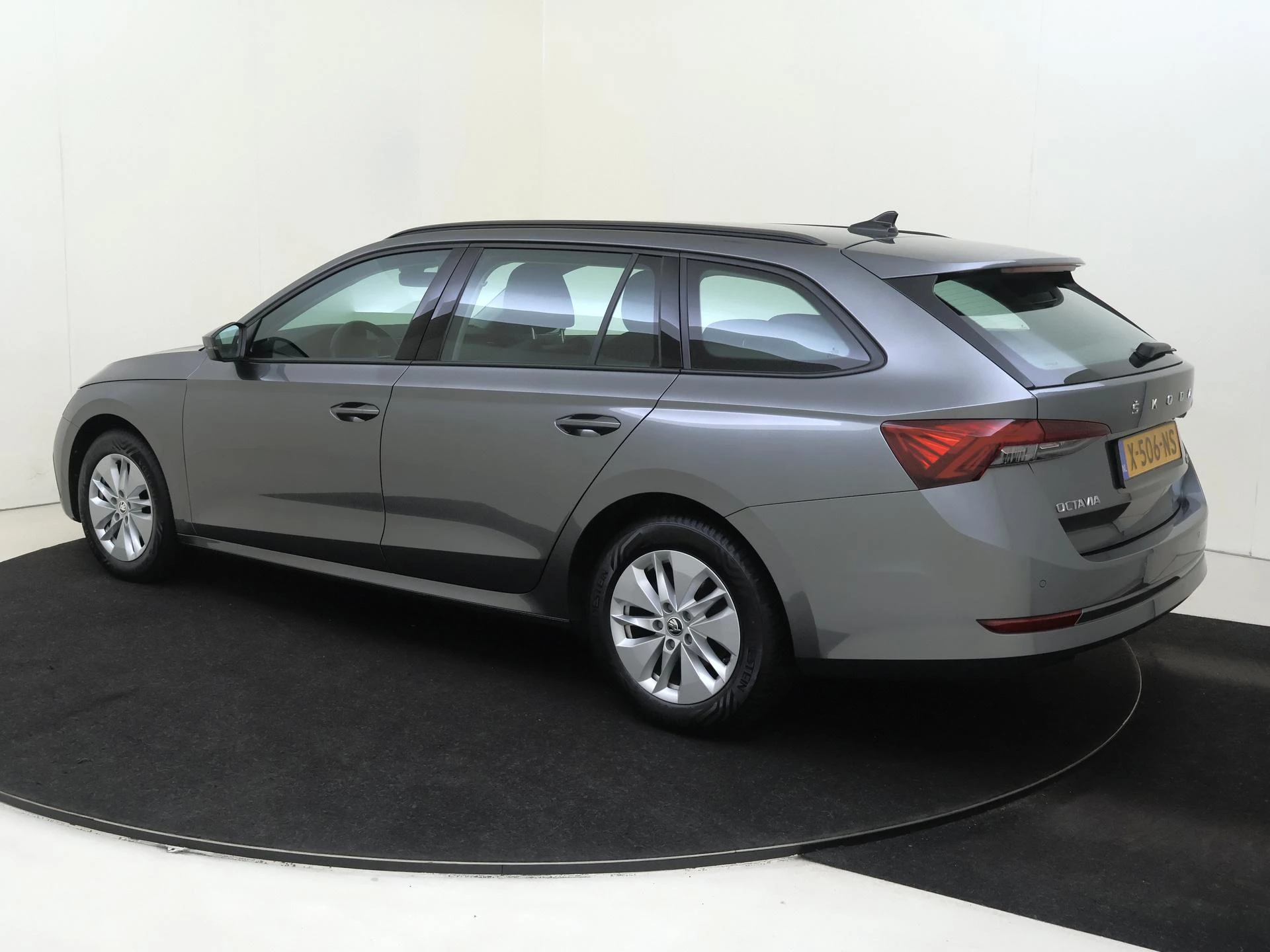 Škoda-Octavia-image-2