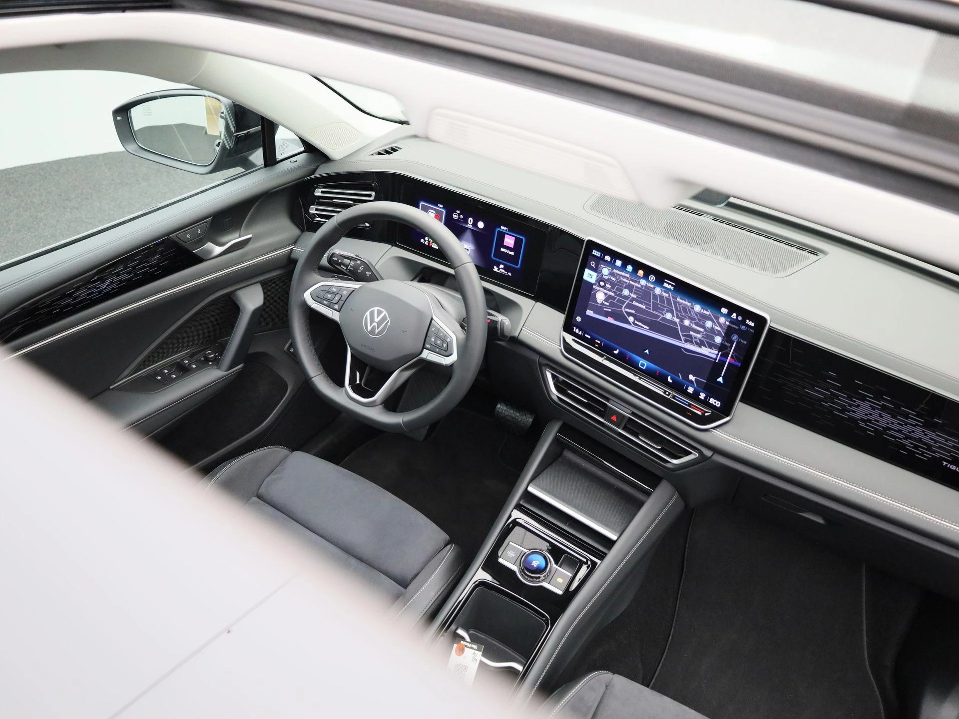 Volkswagen-Tiguan-image-39