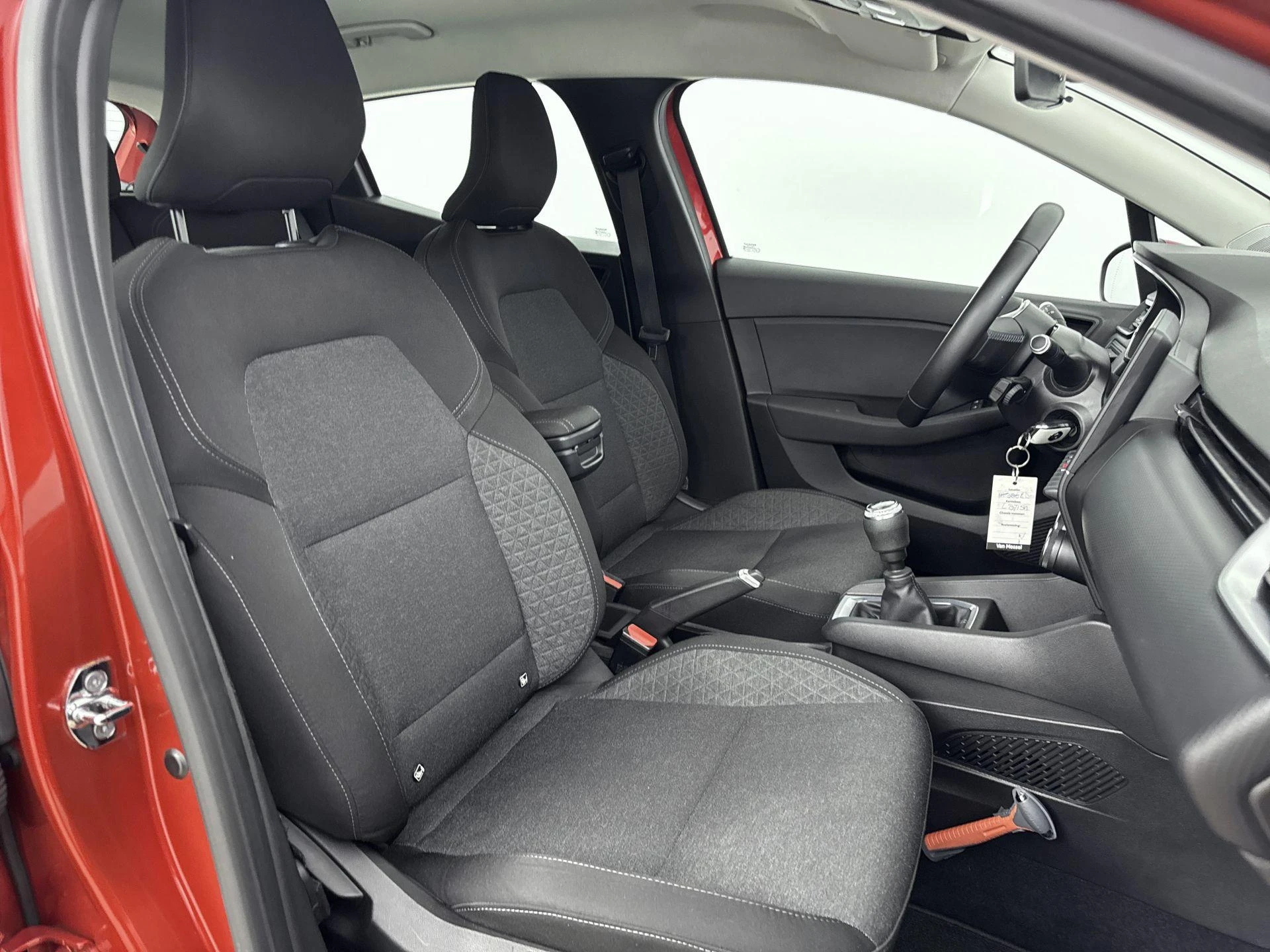 Renault-Clio-image-24