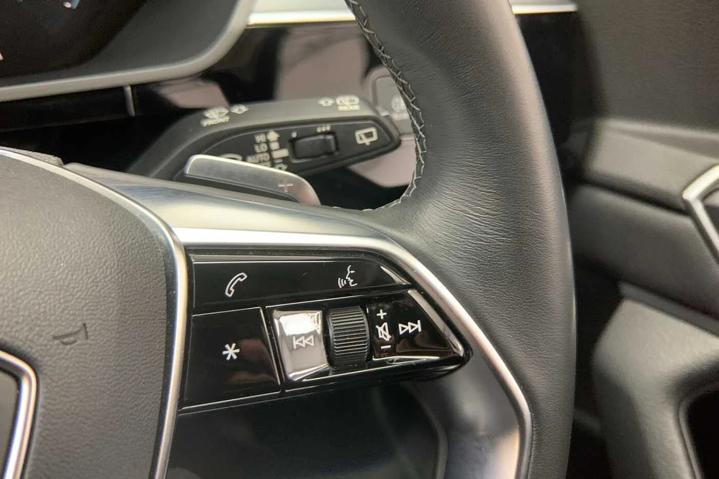 Audi-Q8 e-tron-image-25