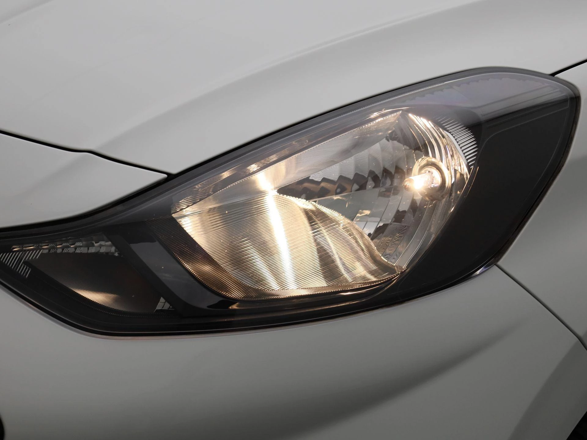 Hyundai-i10-image-12