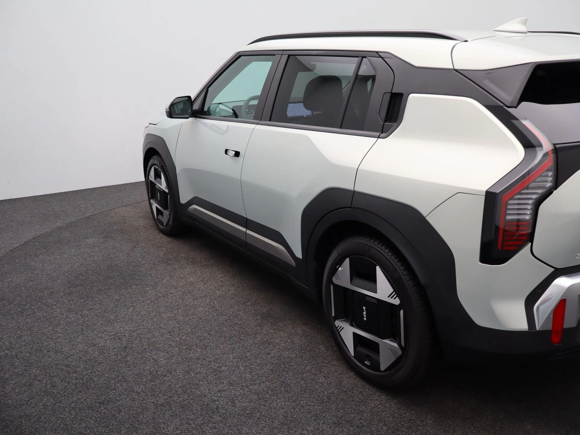 Kia-EV3-image-43