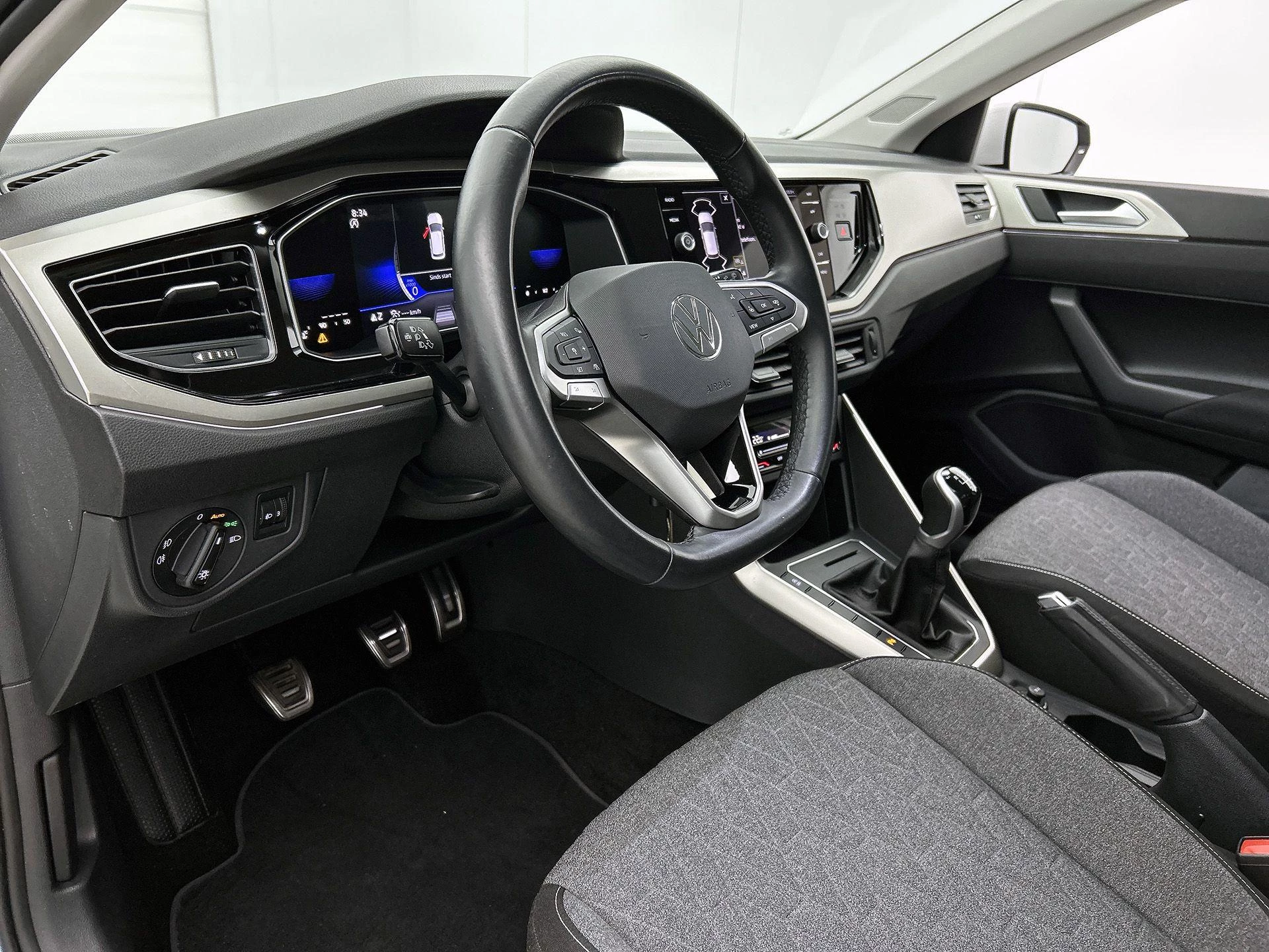 Volkswagen-Polo-image-20