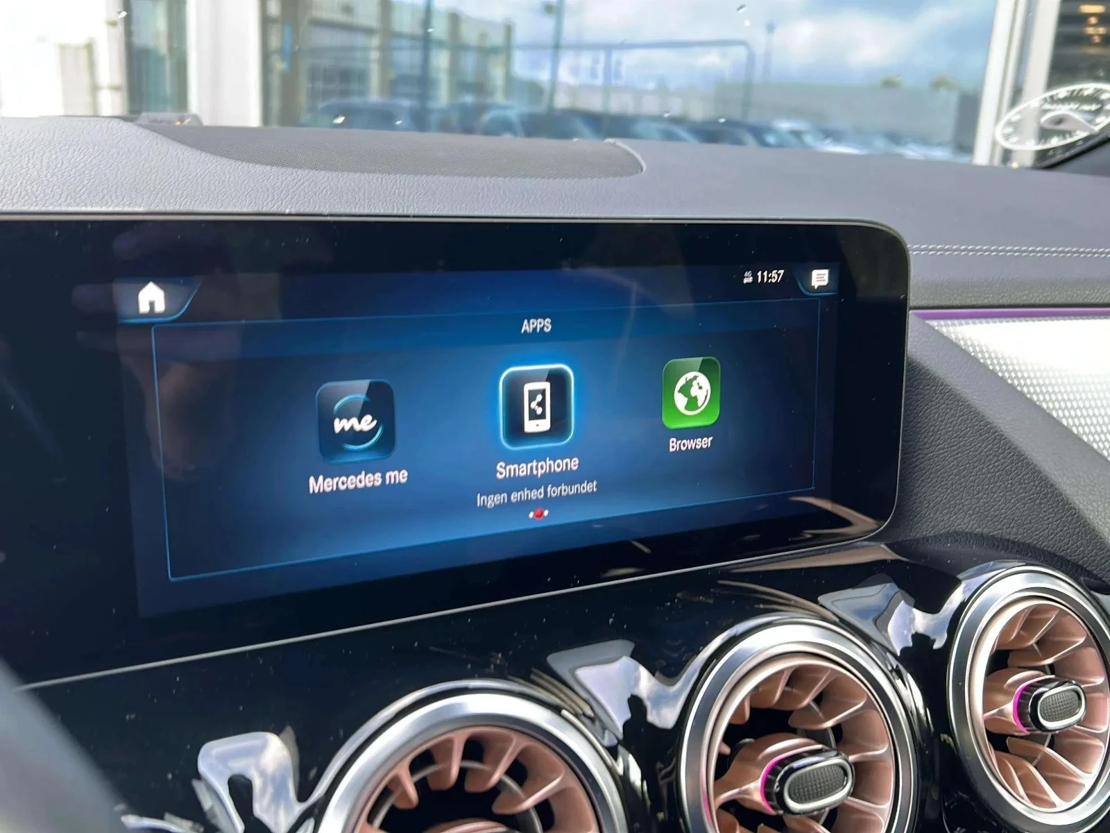 Mercedes-Benz-EQA-image-14