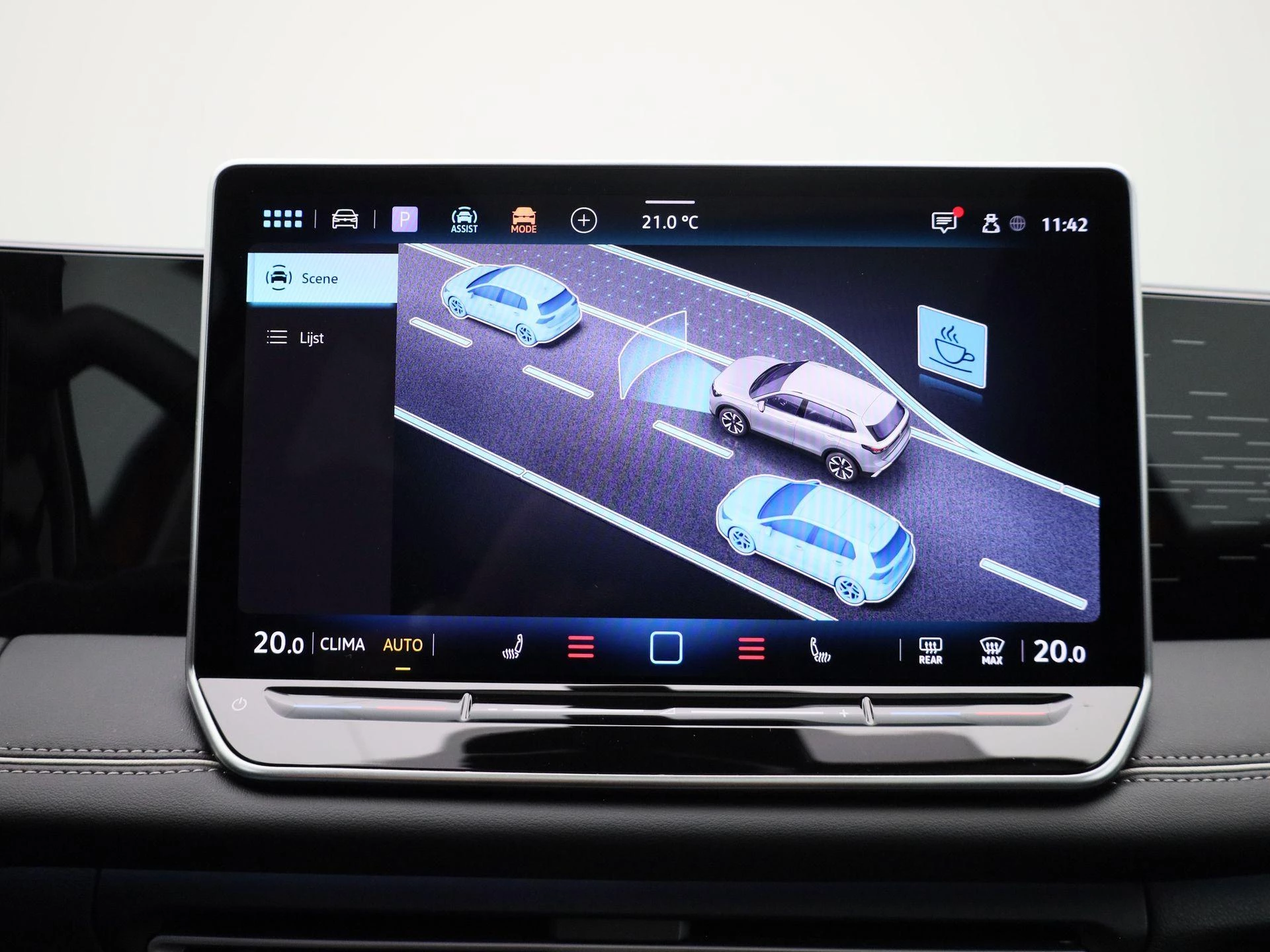 Volkswagen-Tiguan-image-29