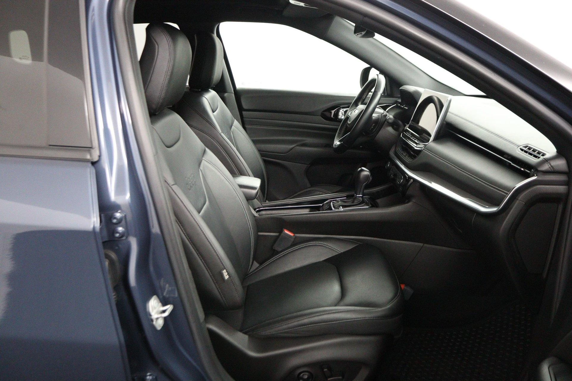 Jeep-Compass-image-18