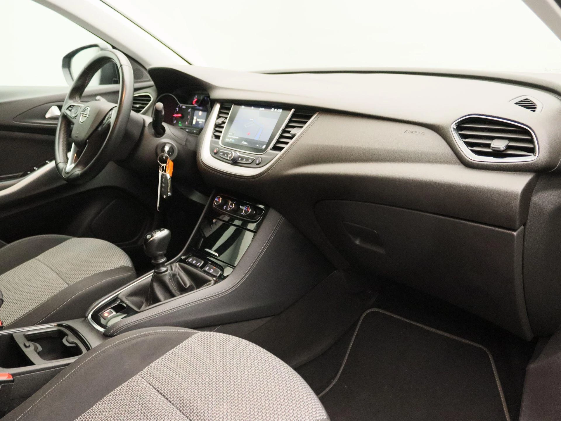 Opel-Grandland X-image-22