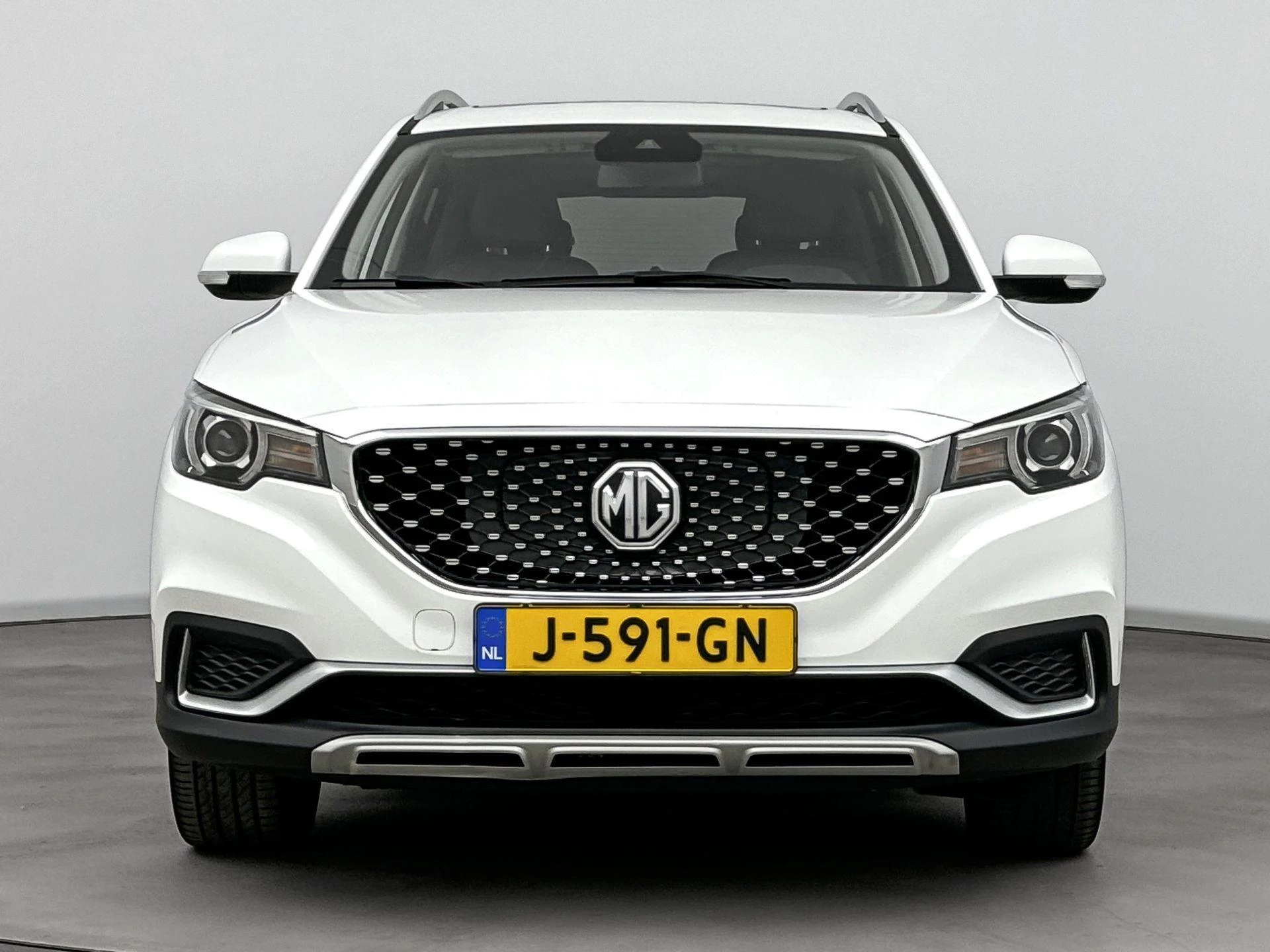 MG-ZS EV-image-4