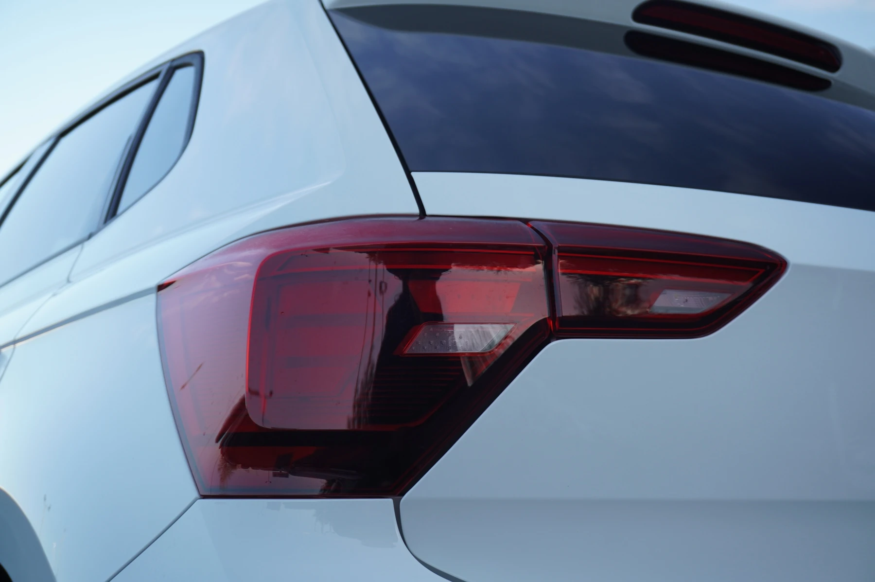 Volkswagen-Polo-image-24