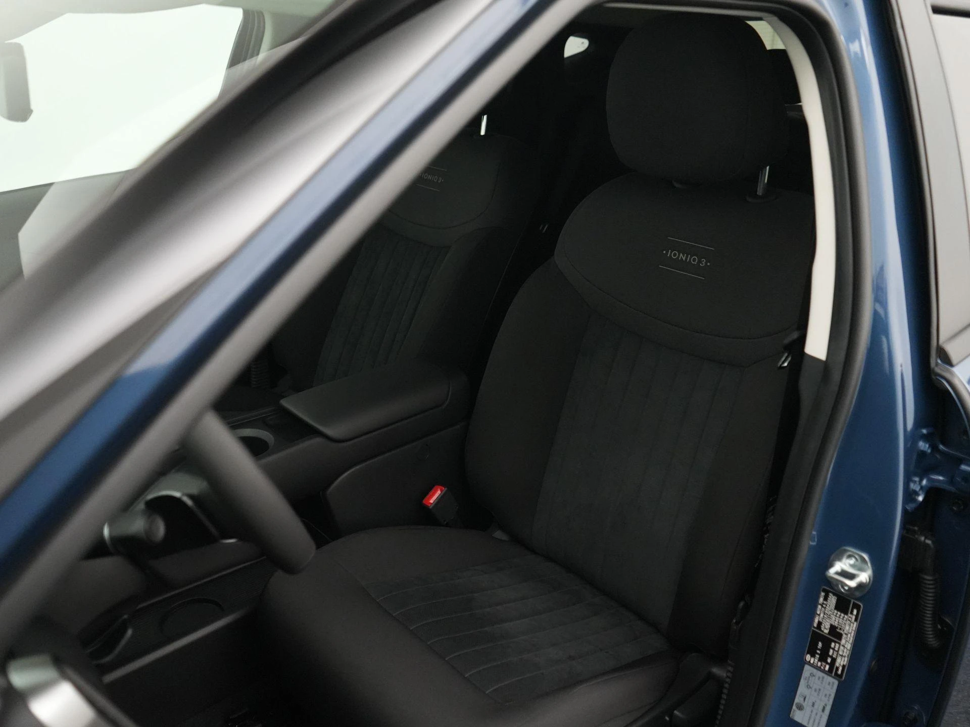 Hyundai-IONIQ 3-image-6