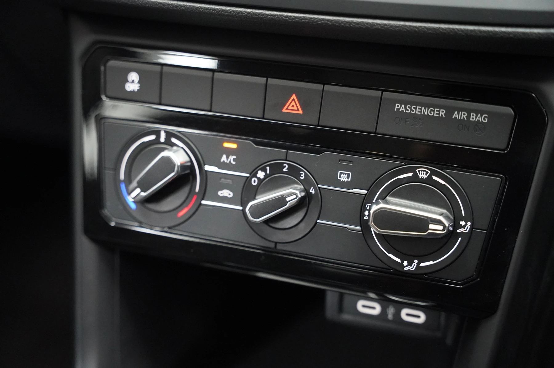 Volkswagen-T-Cross-image-20