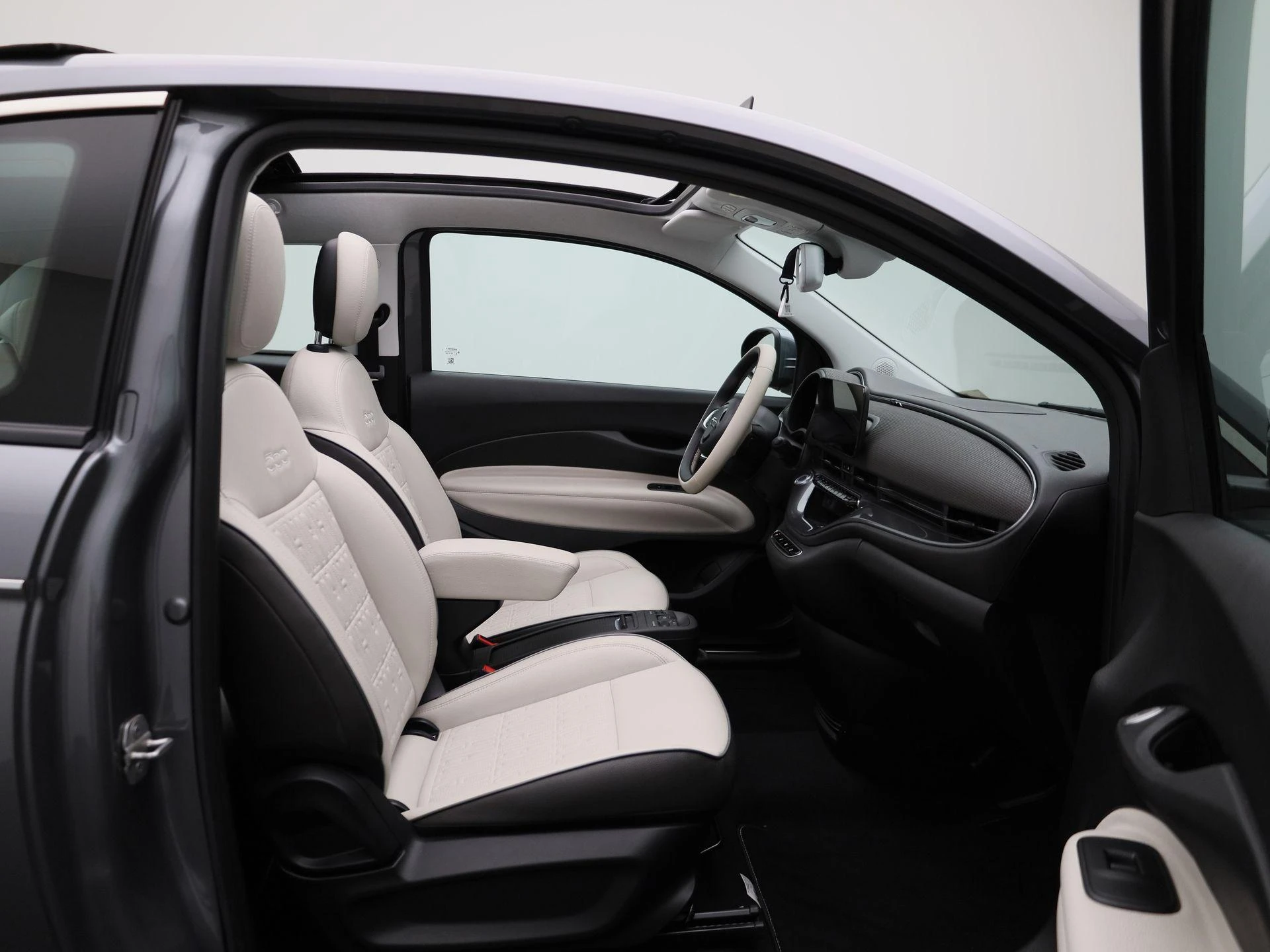 Fiat-500C-image-37
