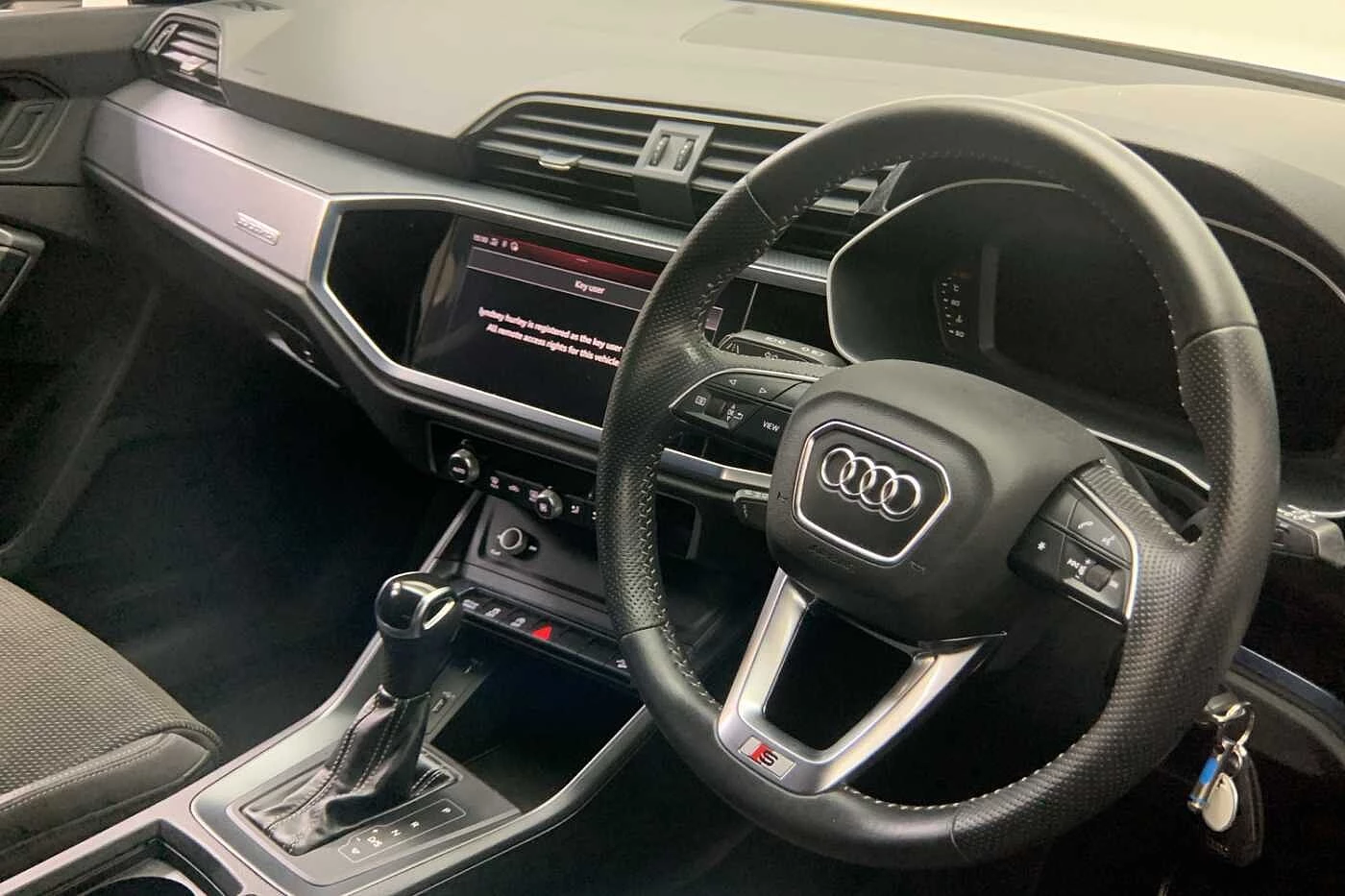 Audi-Q3-image-5