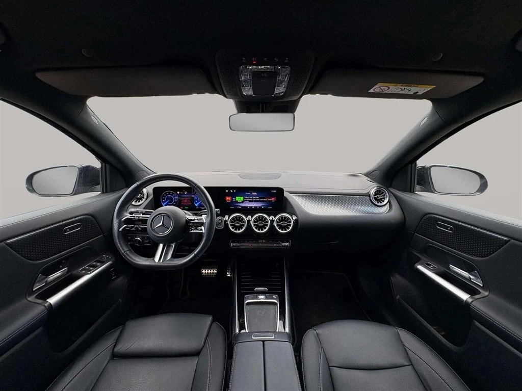 Mercedes-Benz-EQA-image-10