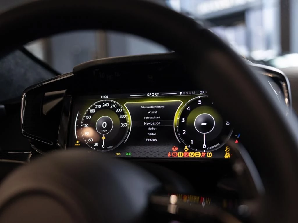 Aston Martin V8 Vantage Roadster Aston Martin Hamburg