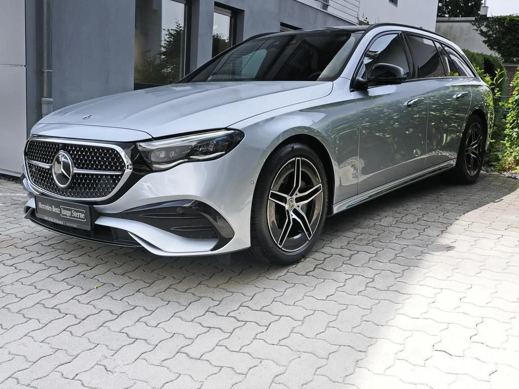 Mercedes-Benz-E-Klasse 300-image-6