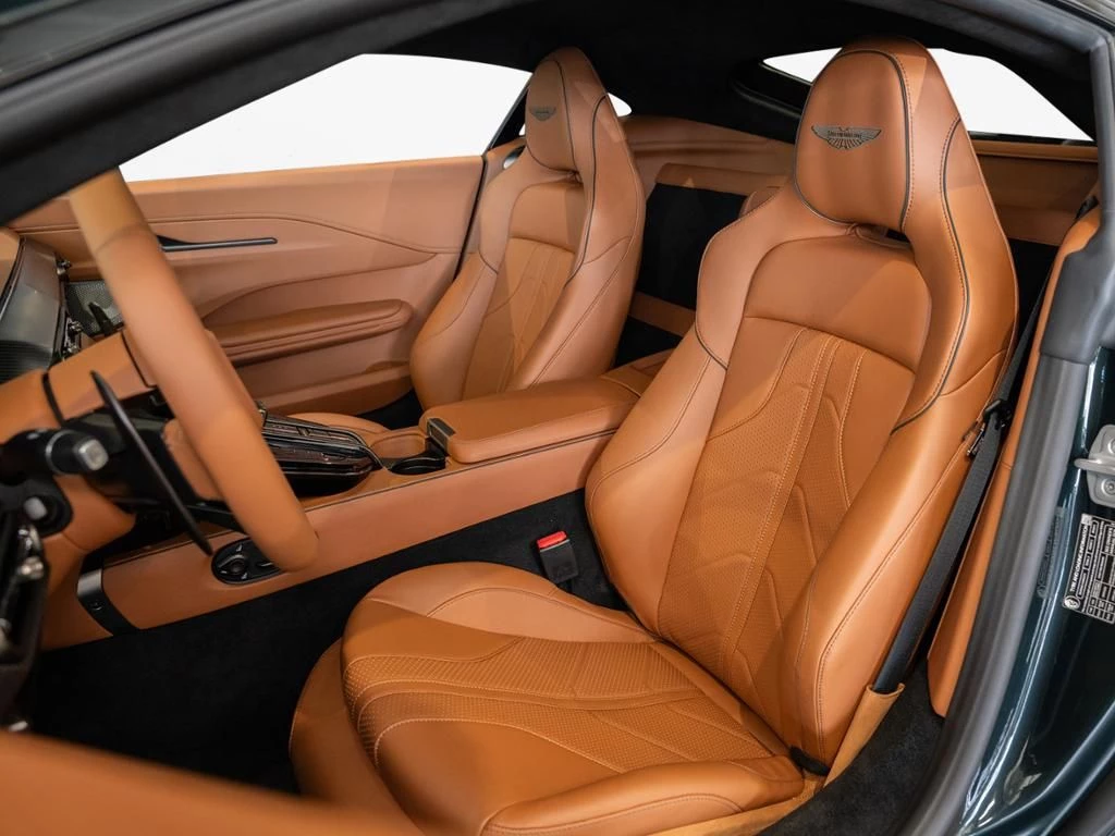 Aston Martin V8 Vantage Coupe Aston Martin Hamburg