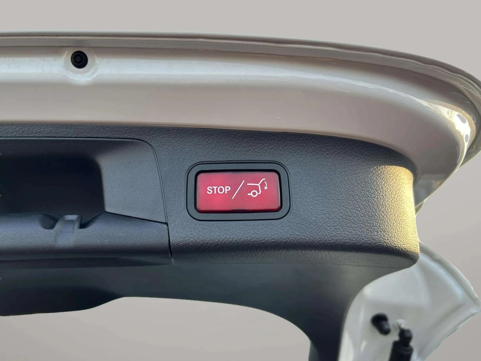 Mercedes-Benz-EQA-image-22