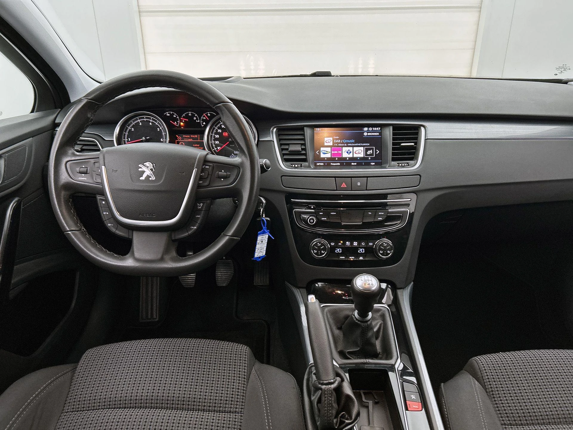 Peugeot-508-image-22