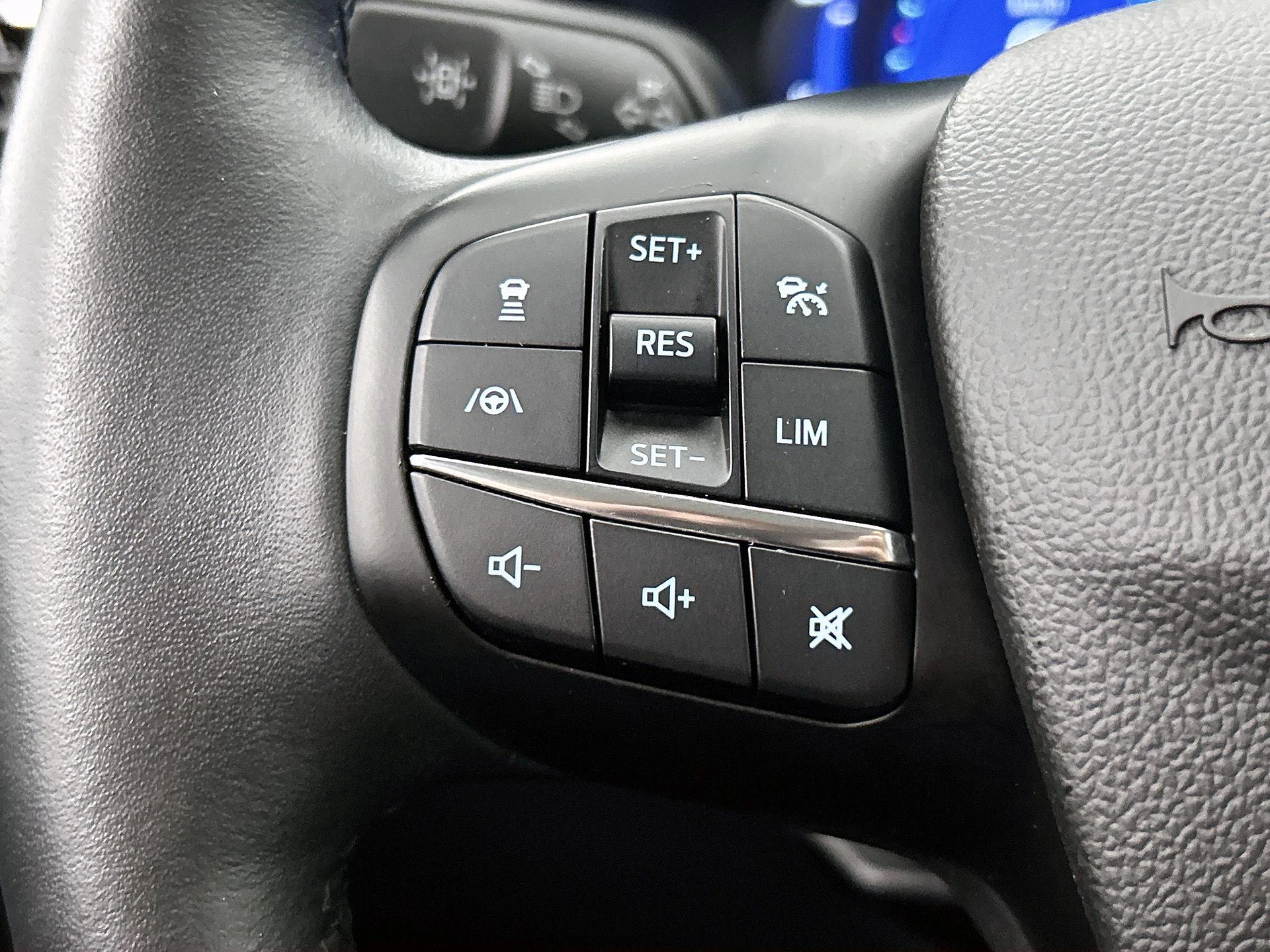 Ford-Kuga-image-5