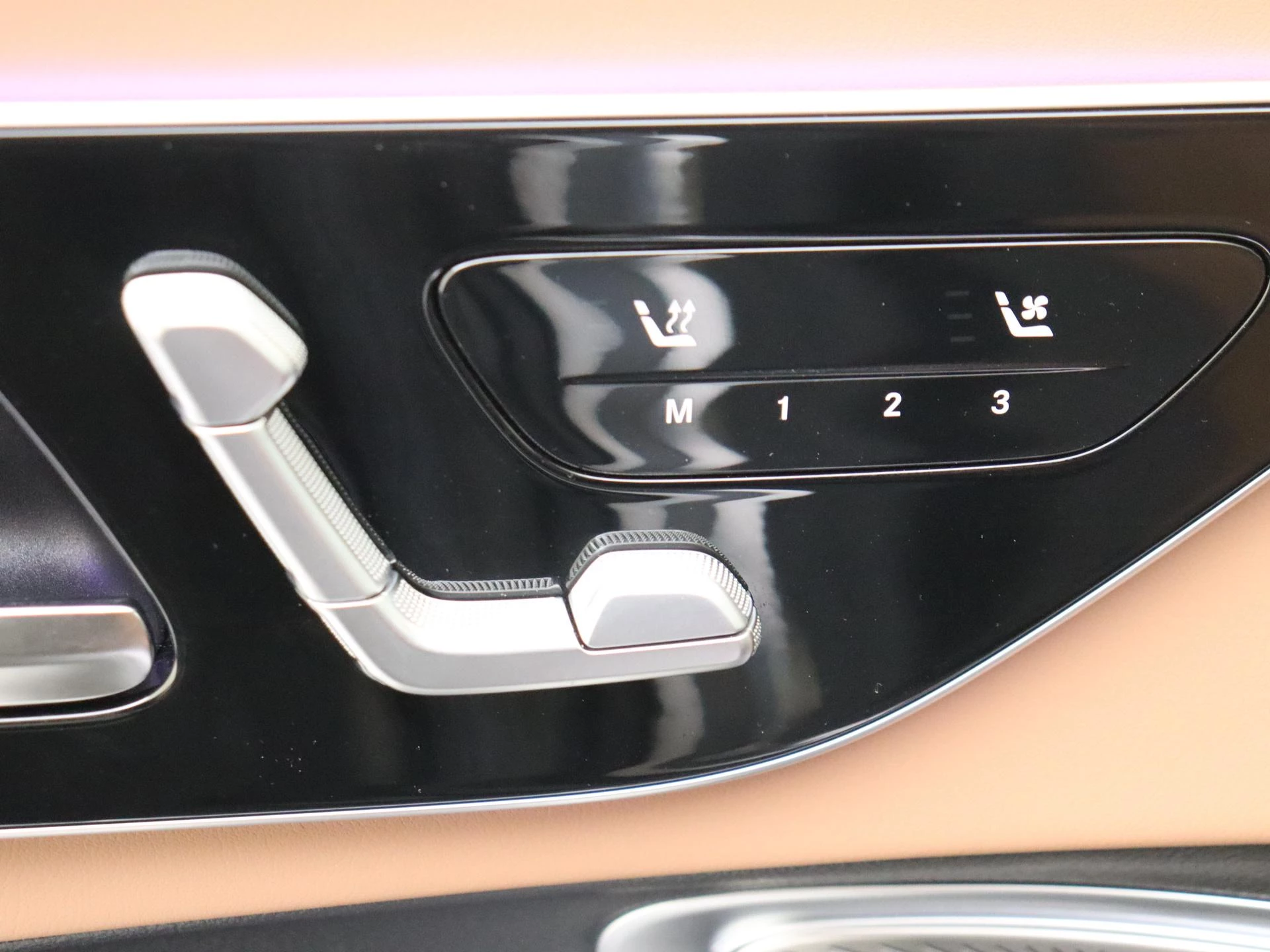 Mercedes-Benz-CLE-image-36