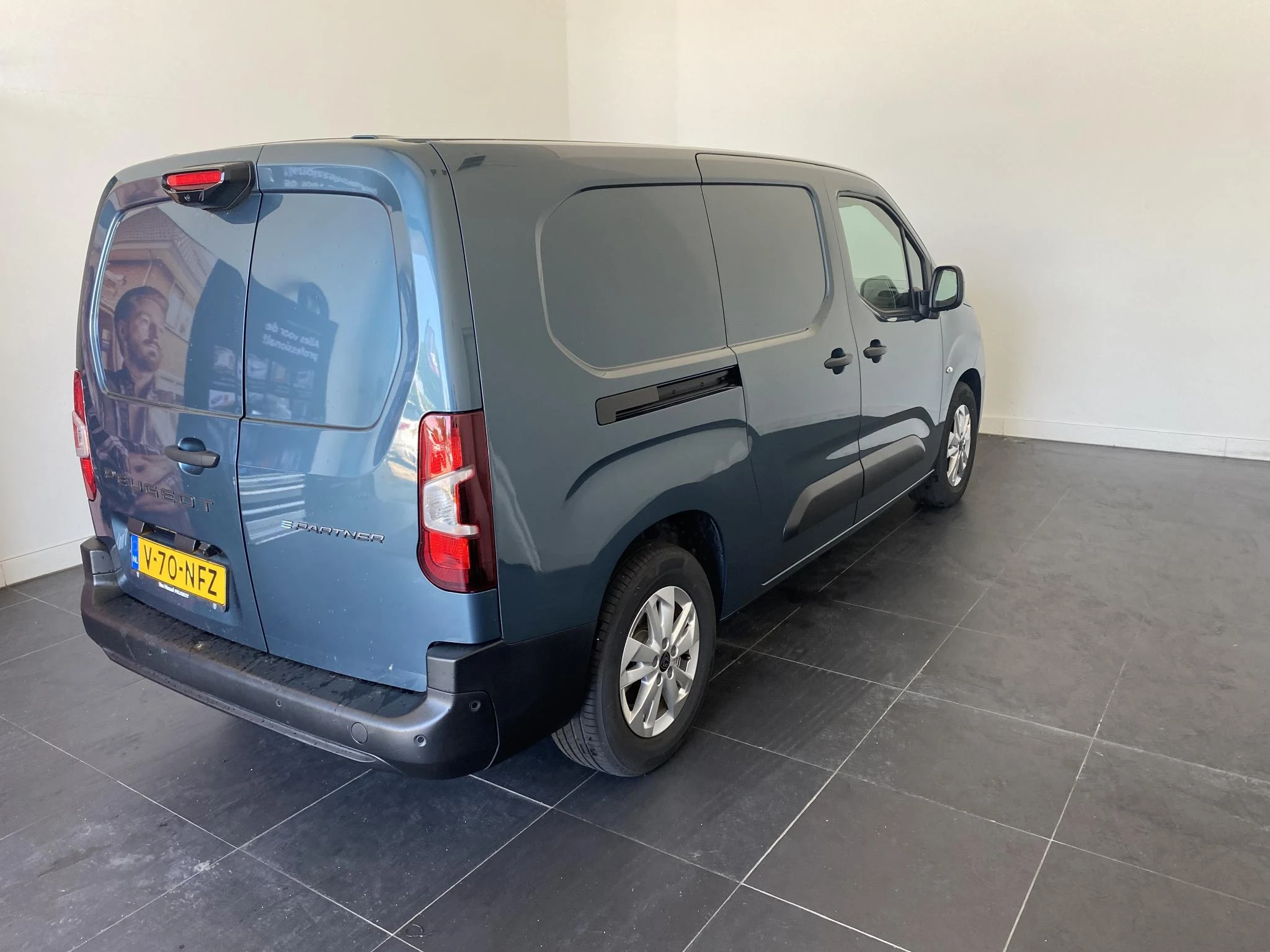 Peugeot-e-Partner-image-1