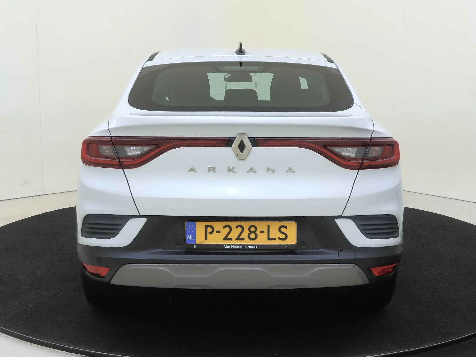 Renault-Arkana-image-6