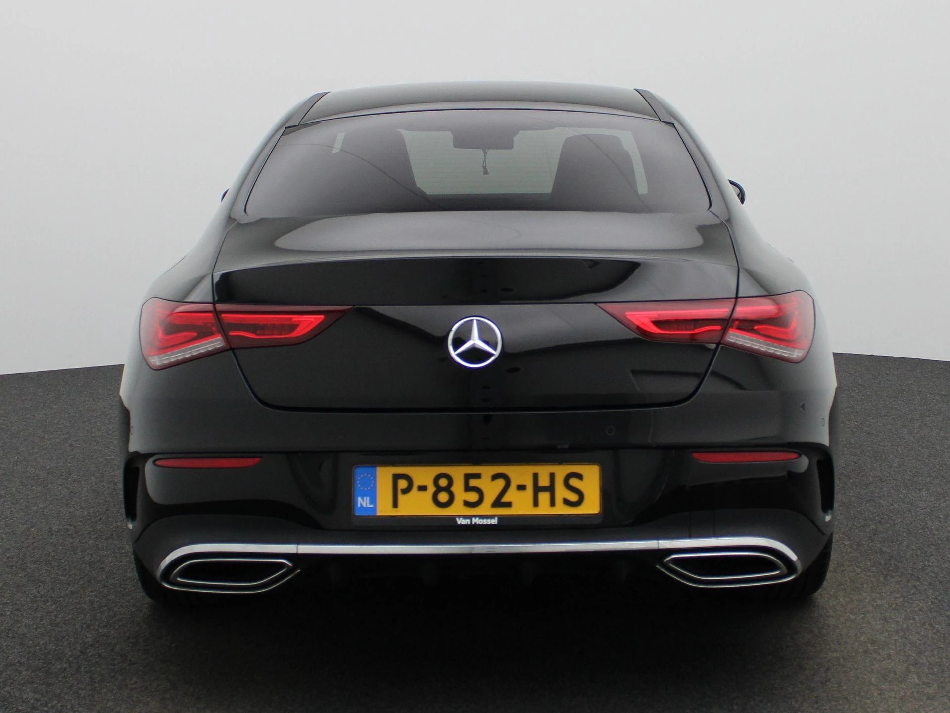 Mercedes-Benz-CLA-image-6
