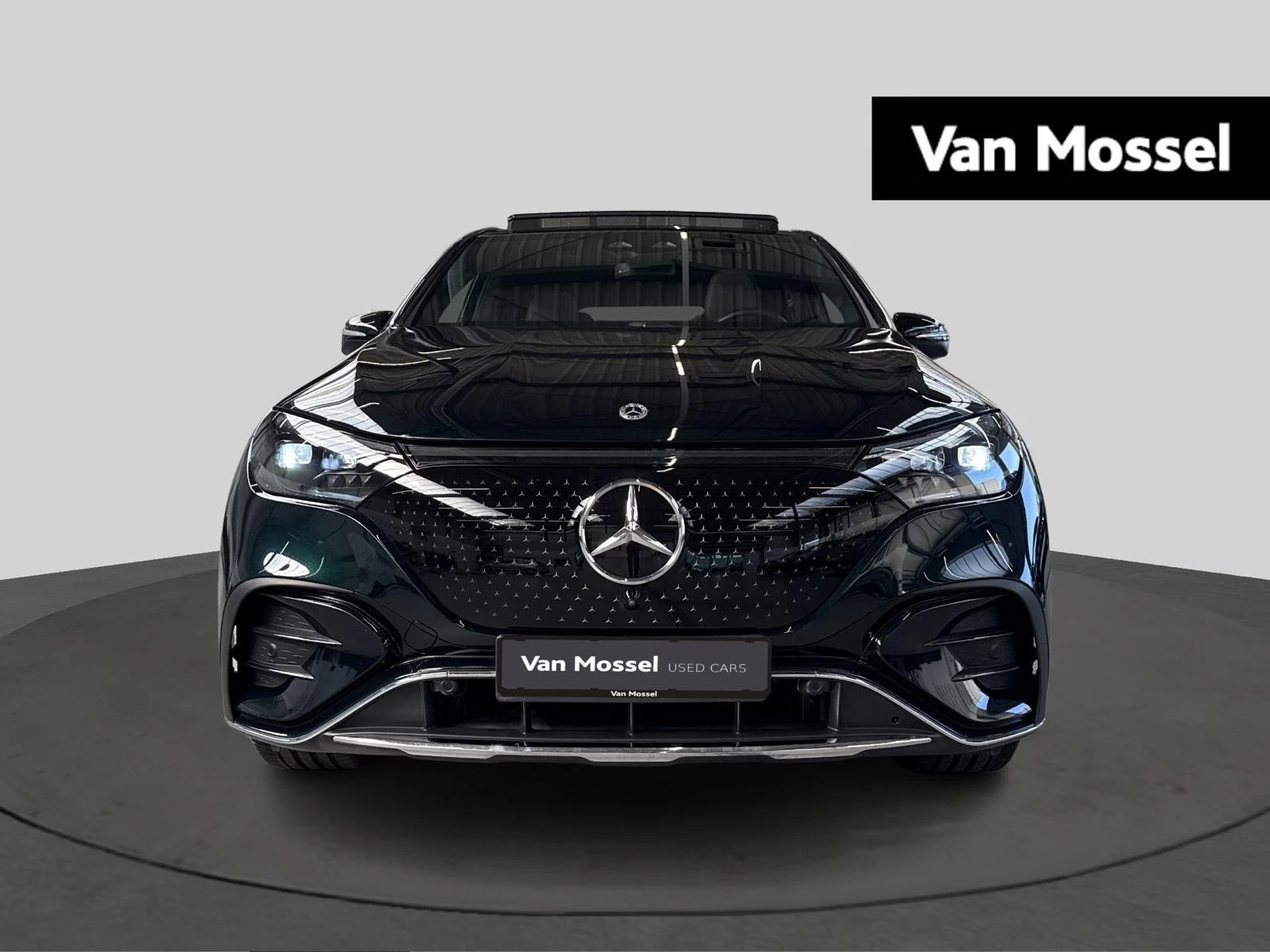 Mercedes-Benz-EQE-image-1