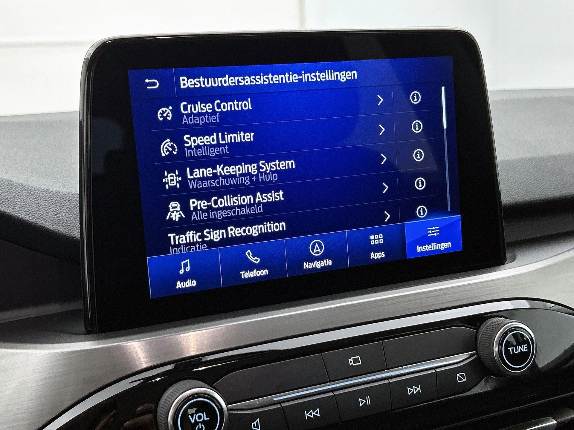 Ford-Kuga-image-12