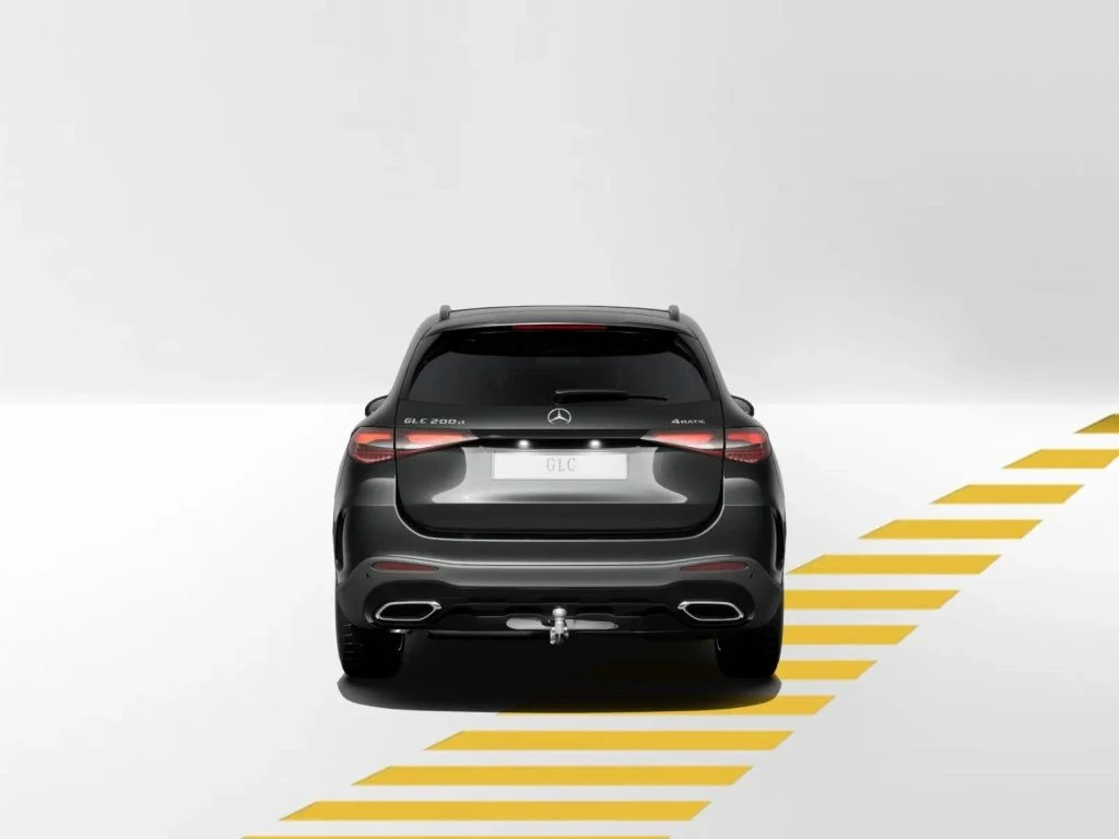 Mercedes-Benz-GLC 200 d-image-4