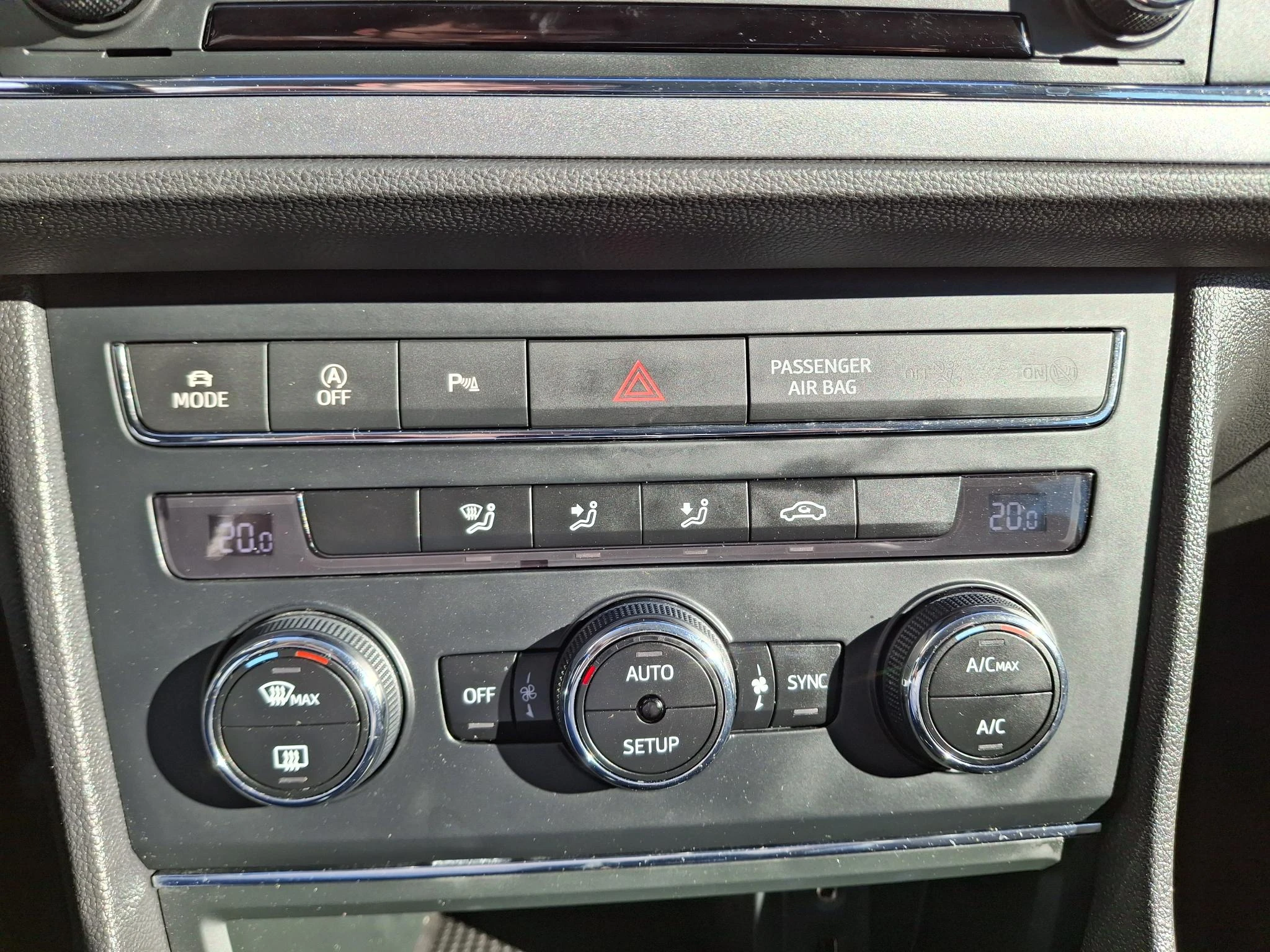 SEAT-Leon-image-13