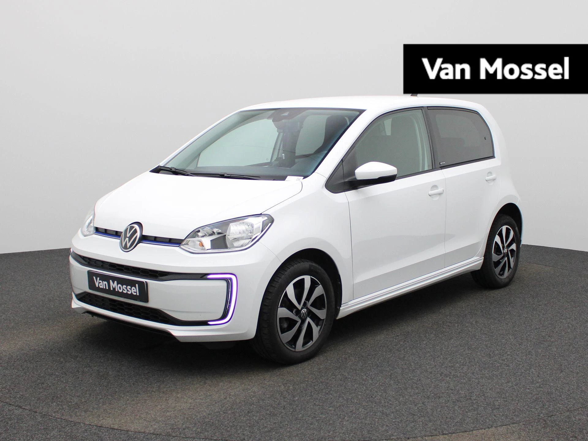 Volkswagen-e-up!-image-0