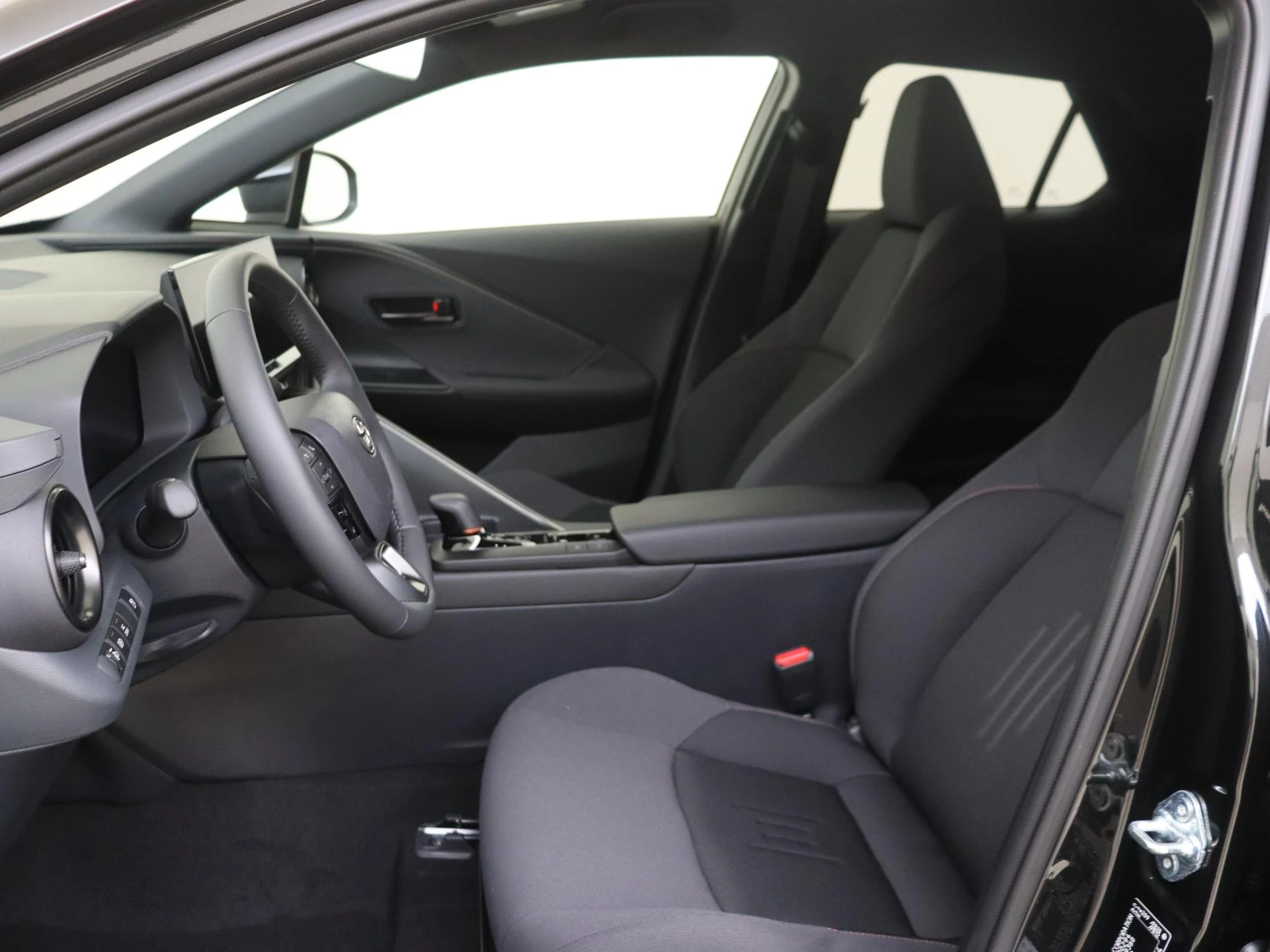 Toyota C-HR 2.0 Plug-in Hybrid 220 Business Plus