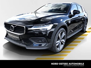 Volvo V60 CROSS COUNTRY AWD ULTIMATE SHZ LHZ HUD GSHD