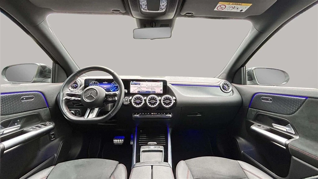 Mercedes-Benz-EQA-image-12