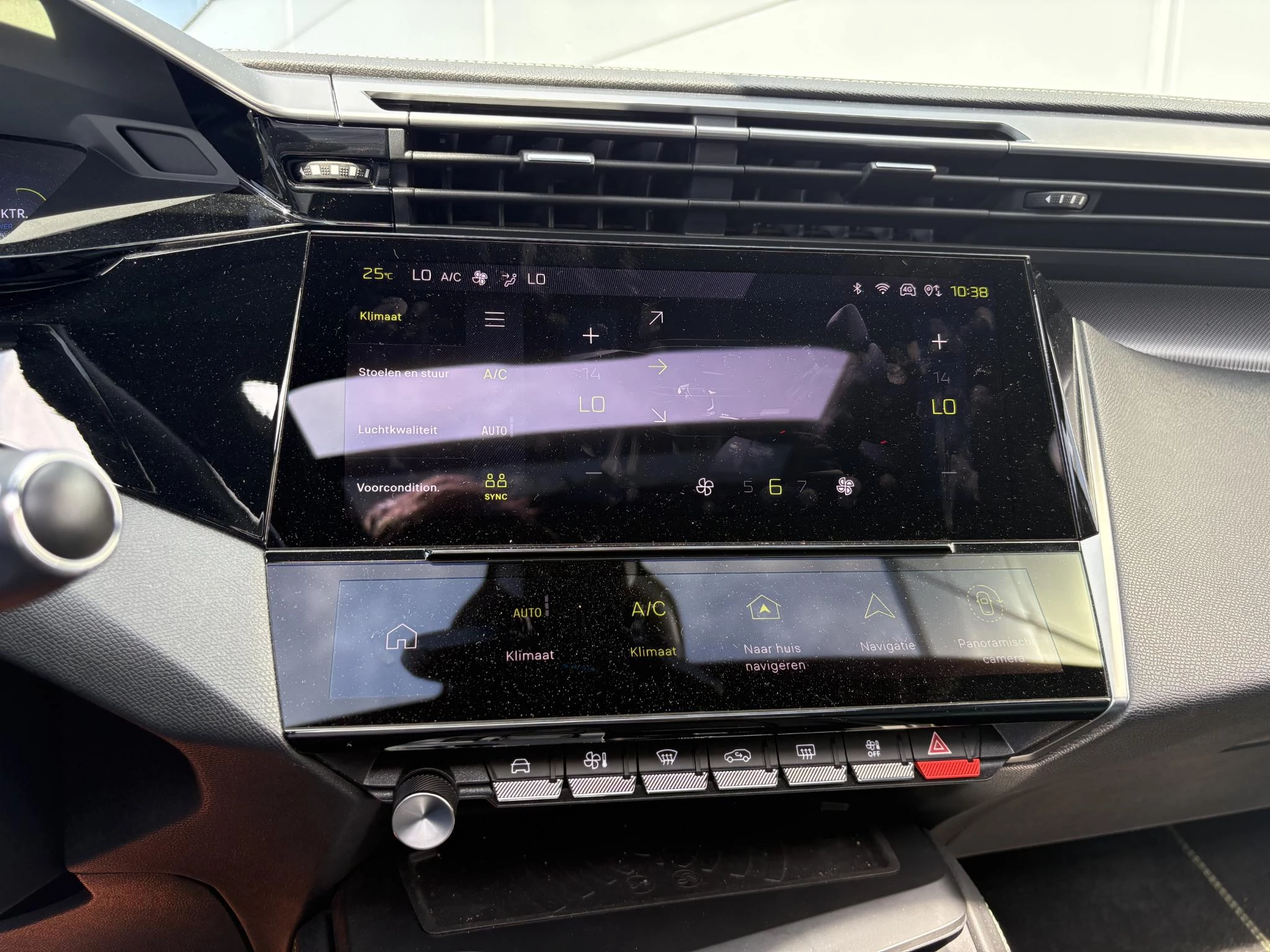 Peugeot-308-image-16