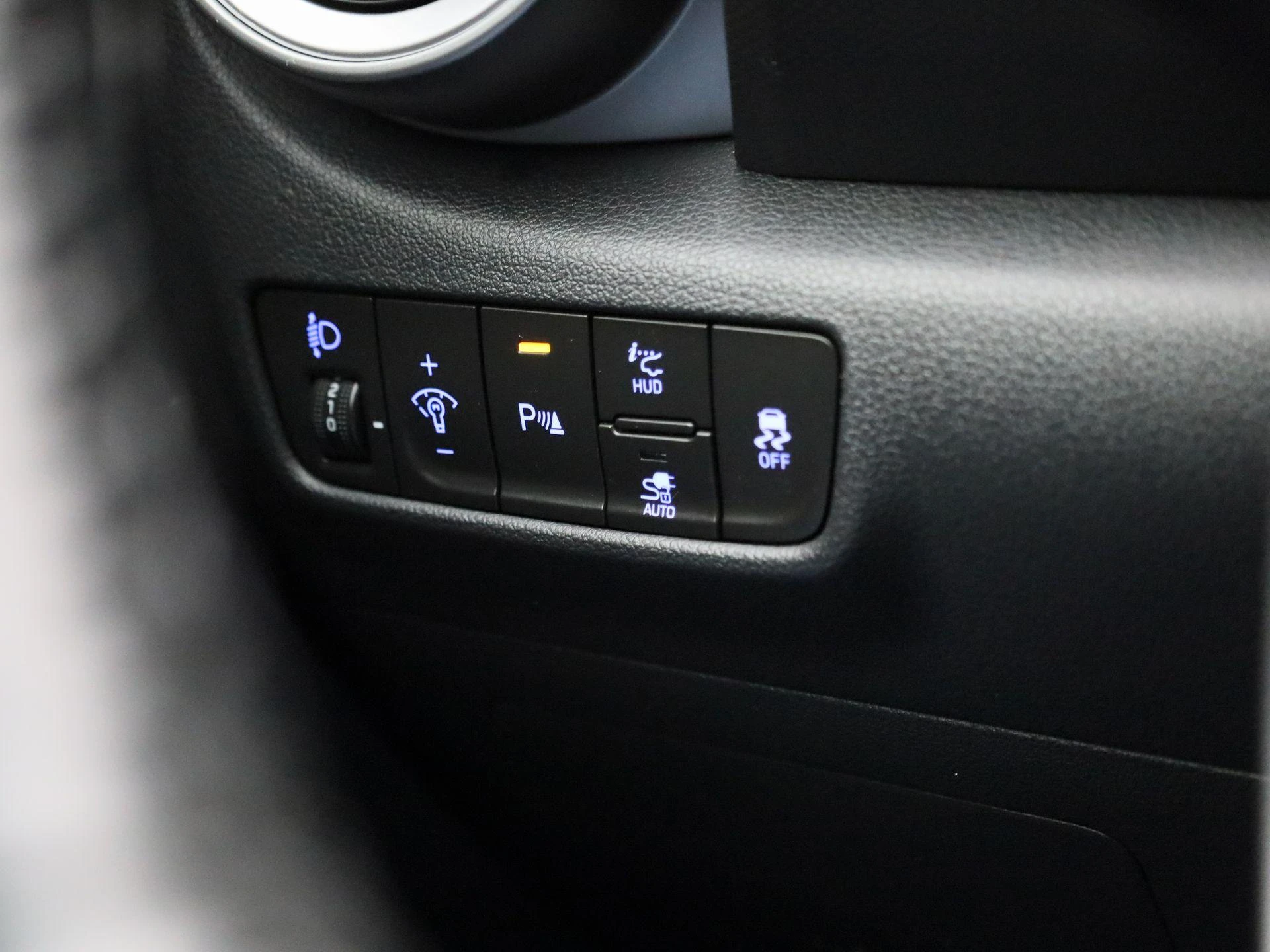 Hyundai-Kona-image-19