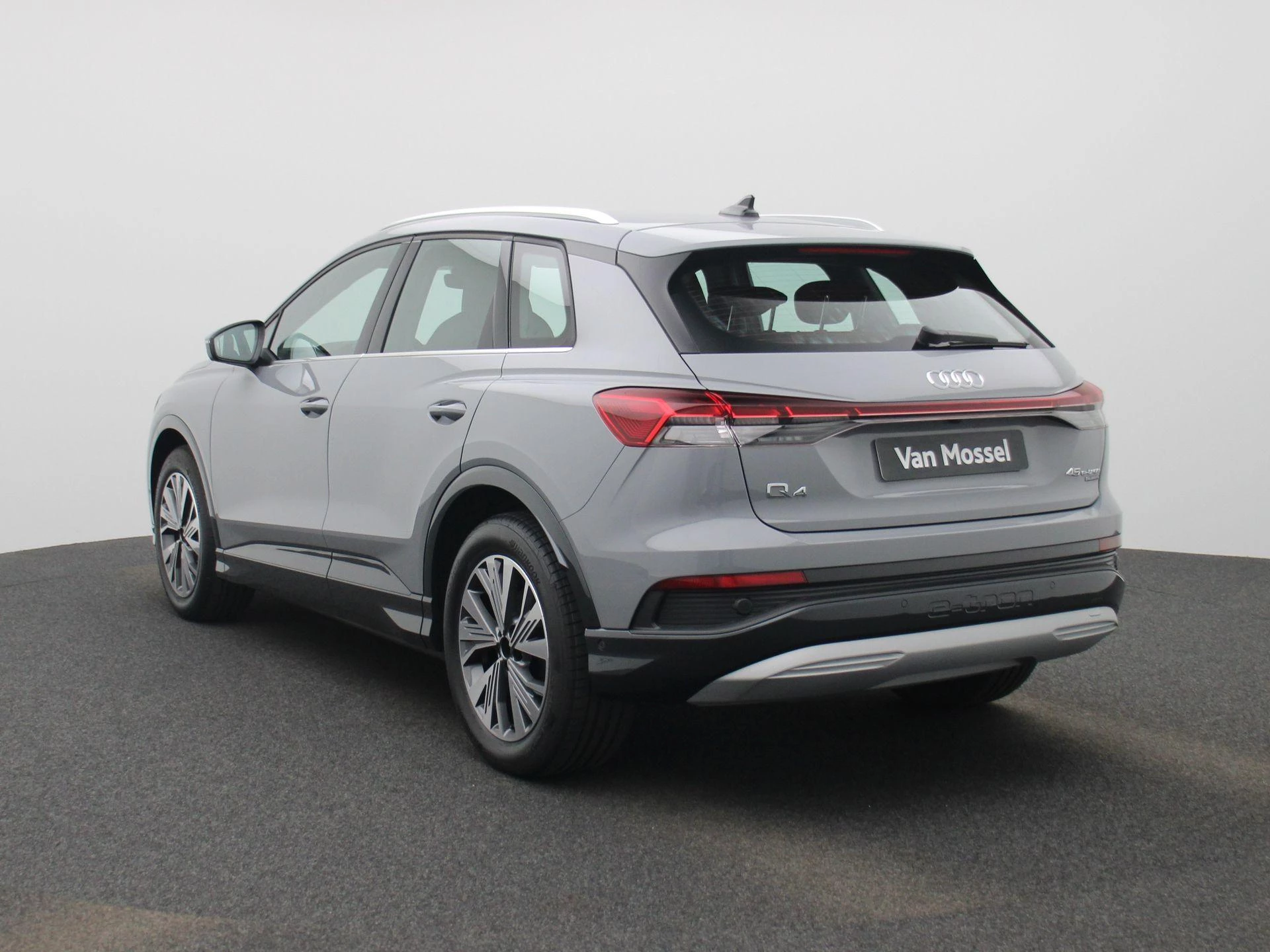 Audi-Q4 e-tron-image-2