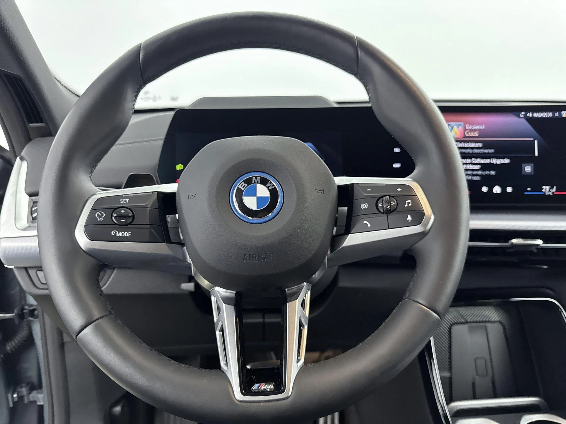 BMW-iX2-image-28