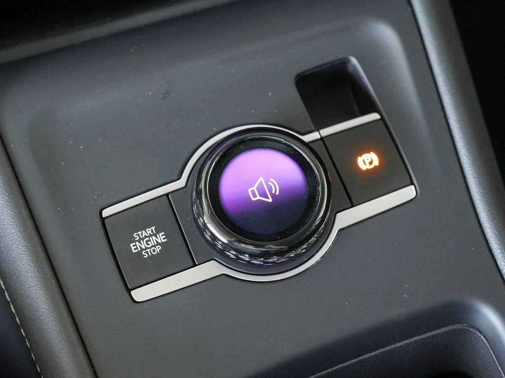 Volkswagen-Tiguan-image-12