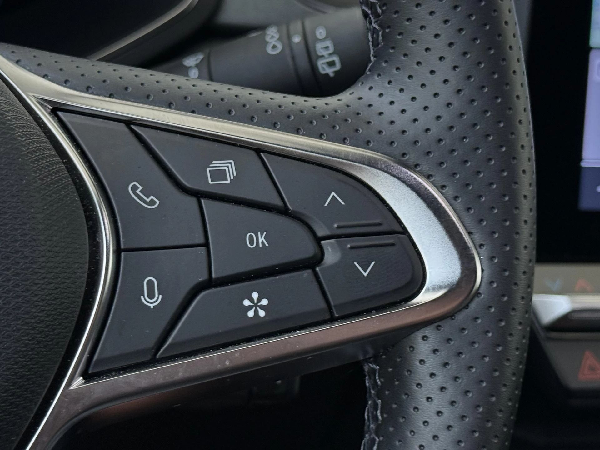 Renault-Captur-image-13