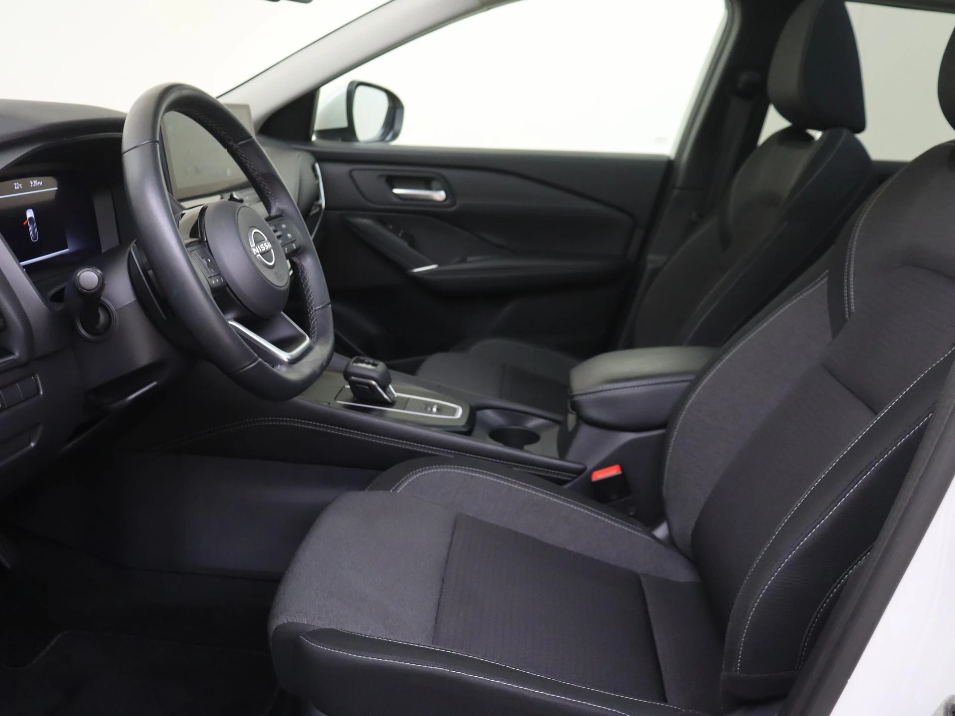 Nissan-QASHQAI-image-14