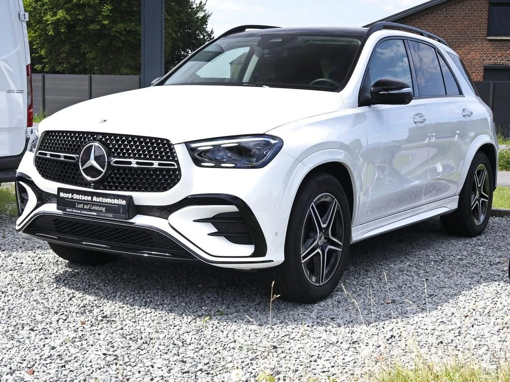 Mercedes-Benz-GLE 300 d-image-7