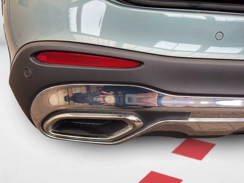 Mercedes-Benz GLC 300 d 4M AMG KEYLESS-GO SHZ MBUX AMG LineX254 GLC 300 d 4M AMG KEYLESS-GO SHZ MBUX AMG Line