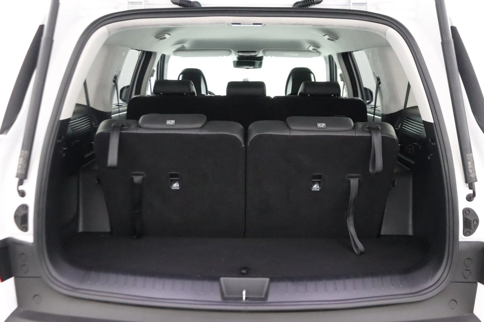 Hyundai-Santa Fe-image-19