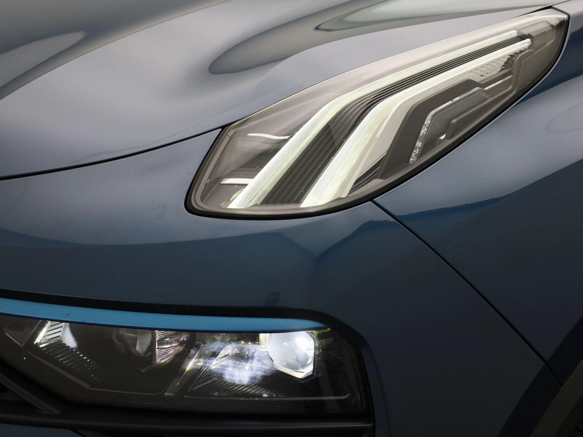 Lynk & Co-01-image-14