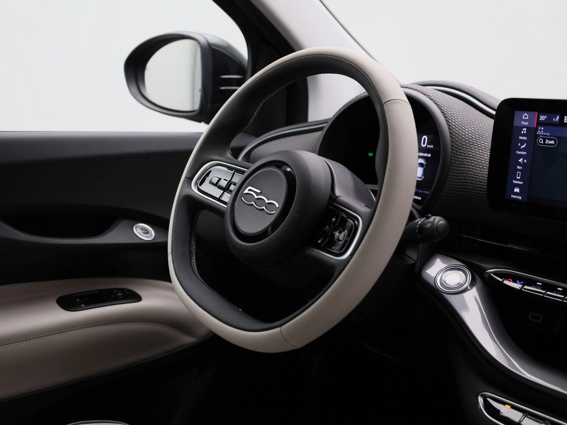 Fiat-500C-image-8