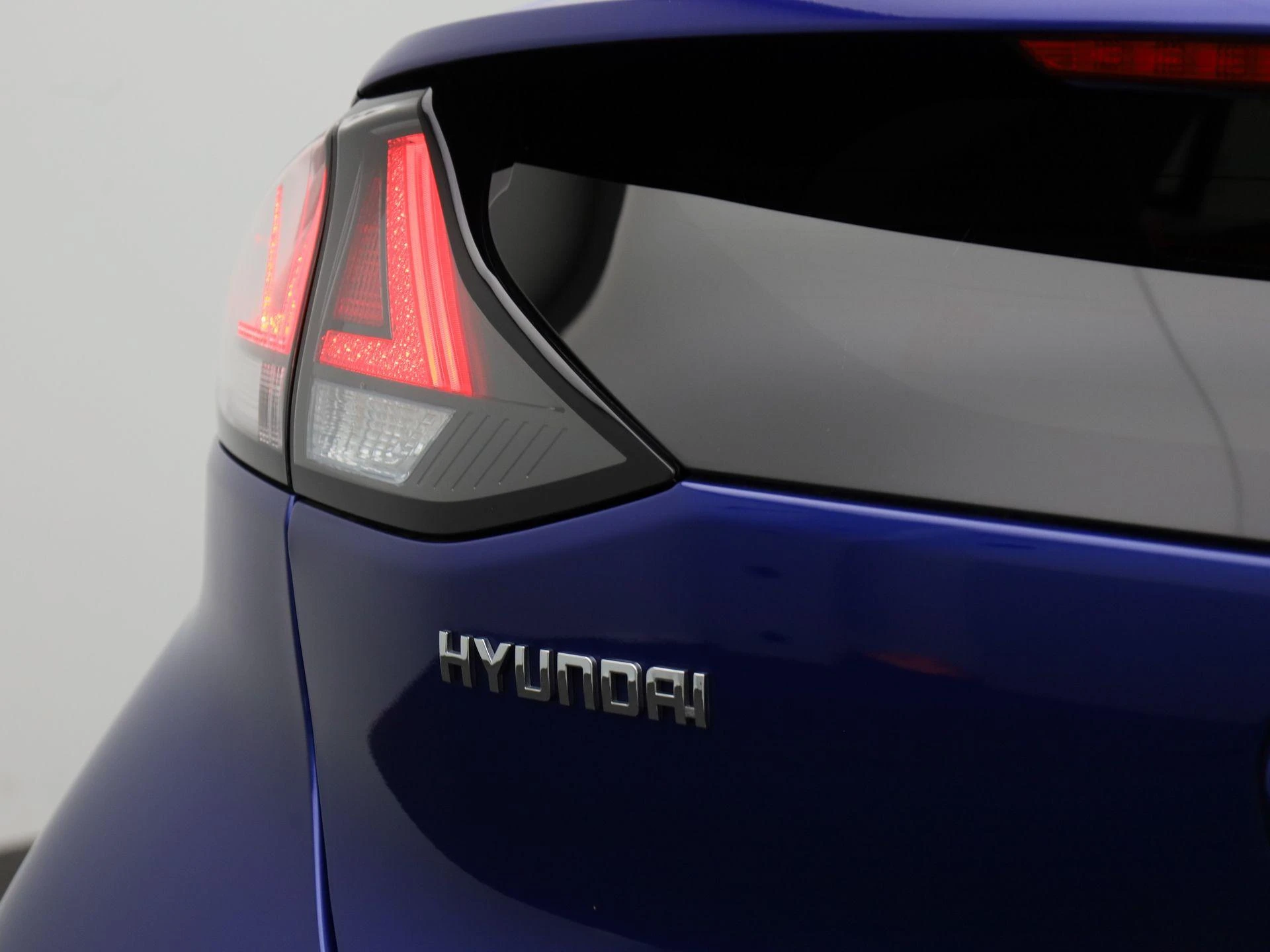 Hyundai-IONIQ-image-42